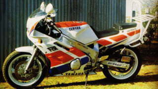 Yamaha FZR 600