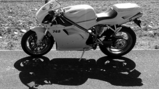 Ducati 748