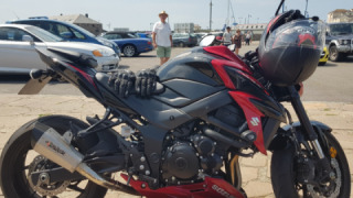 Suzuki GSXS 750