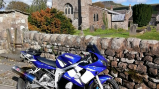 Yamaha YZF R6 - Abby