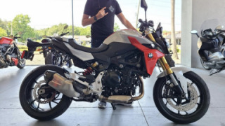 BMW S 1000 R - F900R