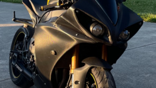 Yamaha YZF R1