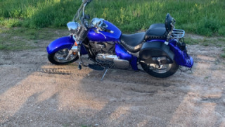 Suzuki Boulevard C50 - Lucy