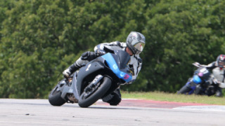 Yamaha YZF R1