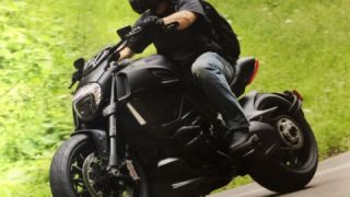 Ducati Diavel 1200