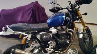 Triumph Scrambler - BLUE MEANIE