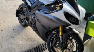 Yamaha FZR 1000