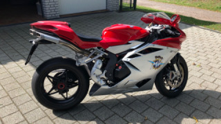 MV Agusta F4
