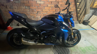 Suzuki GSXS 1000 - Njinga