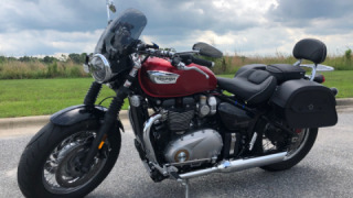 Triumph Speedmaster - Scarlett