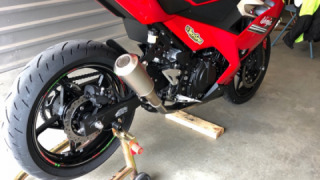Kawasaki Ninja 400R - Wheee
