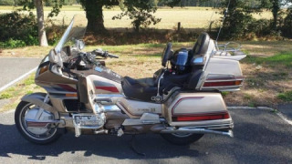 Honda GL 1500 Gold Wing - None