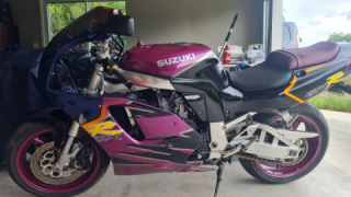 Suzuki GSXR 750