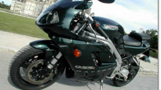 Triumph Daytona 995i