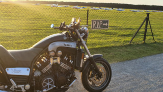 Yamaha V-MAX