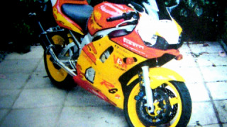 Yamaha YZF R6 - Bitch