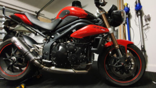Triumph Speed Triple 1050 - Red