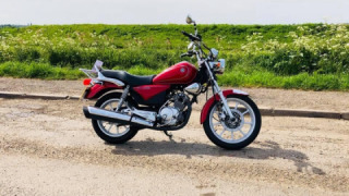 Yamaha YBR-125 - Little Red