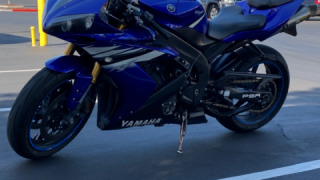 Yamaha YZF R1
