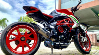 MV Agusta Dragster 800 - Patricia Red
