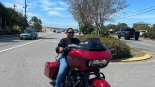 Harley-Davidson Road Glide - Scarlet