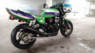 Kawasaki ZR-X 1100