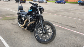 Harley-Davidson Sportster 883