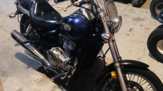 Kawasaki Vulcan 500 - Blue on Black