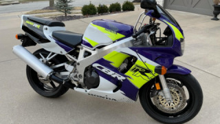 Honda CBR 900RR Fireblade - 1995 Honda CBR 900RR