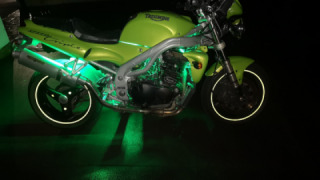 Triumph Speed Triple 955 - XXX