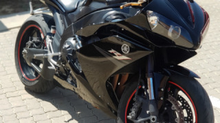 Yamaha YZF R1 - R1
