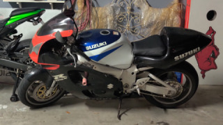 Suzuki GSXR 750