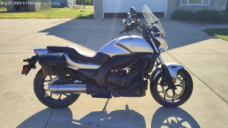 Honda CTX 700 - Siver