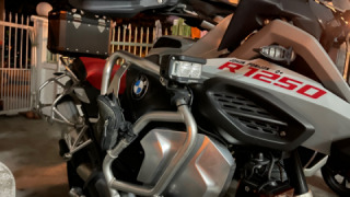BMW R 1250 GS - UnTa ( english : Camel )