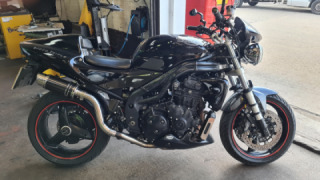 Triumph Speed Triple 955 - SE Black