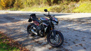 Triumph Street Triple 765R - Senketsu