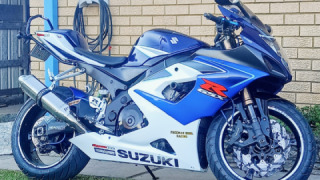 Suzuki GSXR 1000 - Bike