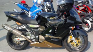 Kawasaki Ninja ZX-12R