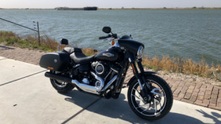 Harley-Davidson Sport Glide - SG FLSB