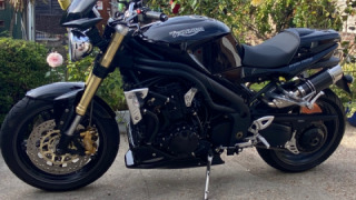 Triumph Speed Triple 1050