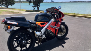 Honda VFR 400 - NC30