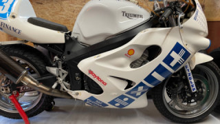 Triumph TT600 - TT600 IOM Race Bike