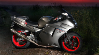 Honda CBR 1100XX - Super Black Bird XX
