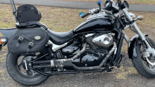Suzuki Boulevard M50 - red rum