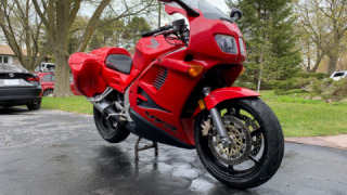 Honda VFR 750F - Grocery Getter (GeeGee)