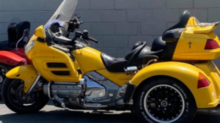 Honda GL 1800 - The Short Bus