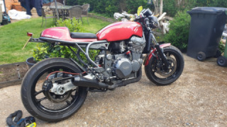 Triumph 900 Trident