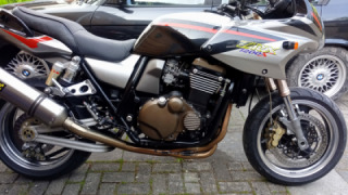 Kawasaki ZR-X 1200S - Hawk