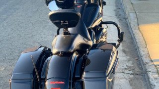 Harley-Davidson Street Glide - Cicely T