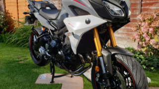 Yamaha FZ-09/MT-09 Tracer - Tracer 900 GT.
